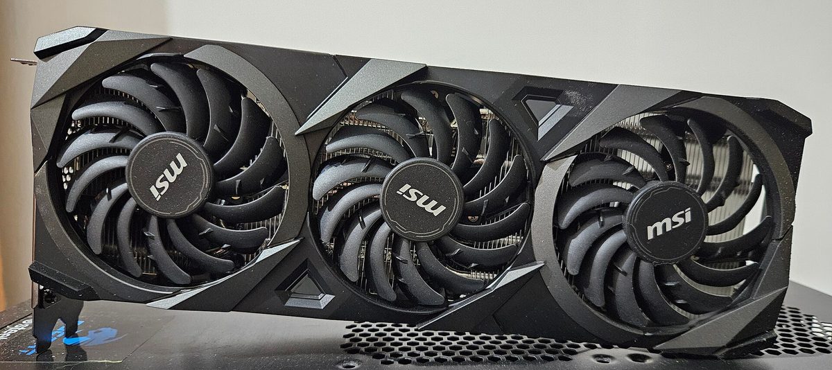 Игровая видеокарта MSI GeForce RTX 3070 Ventus 3X OC — иллюстрация к теме цен на видеокарты в России